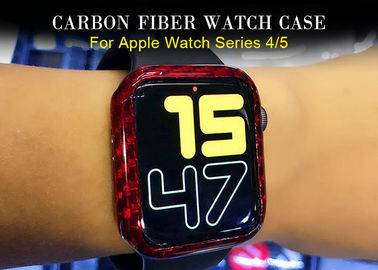 Lekkie czerwone błyszczące etui Apple Watch 44 mm z włókna węglowego