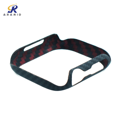 Czarne, skośne etui do zegarka Apple Watch Ultra 49 mm z niestandardowym logo z włókna węglowego
