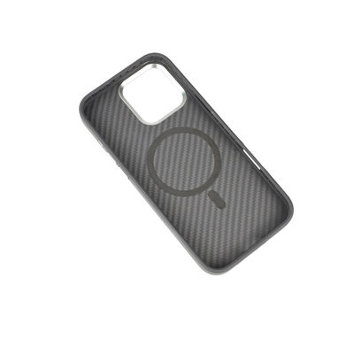 Cienka 0,8mm 16g Waga Magnetyczna Pudełka z włókna aramidowego dla iPhone'a 16 Pro z wtryskiem bocznym i pełną osłoną
